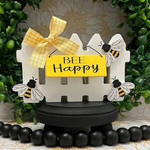 BEE Happy Bee White Picked Fence Decoration